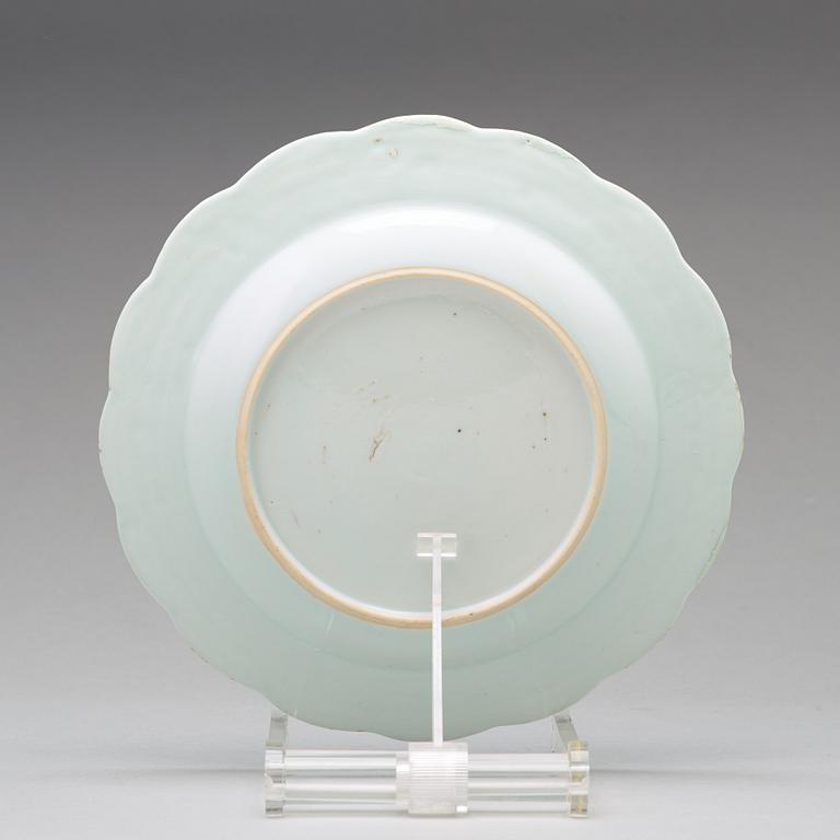 A set of 20 blue and white export porcelain dishes, Qing dynasty, Qianlong (1736-1795).