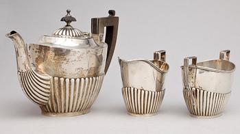 KAFFESERVIS, 3 delar, sterlingsilver, Birmingham 1900-talets första hälft. Tot vikt ca 700 gram.
