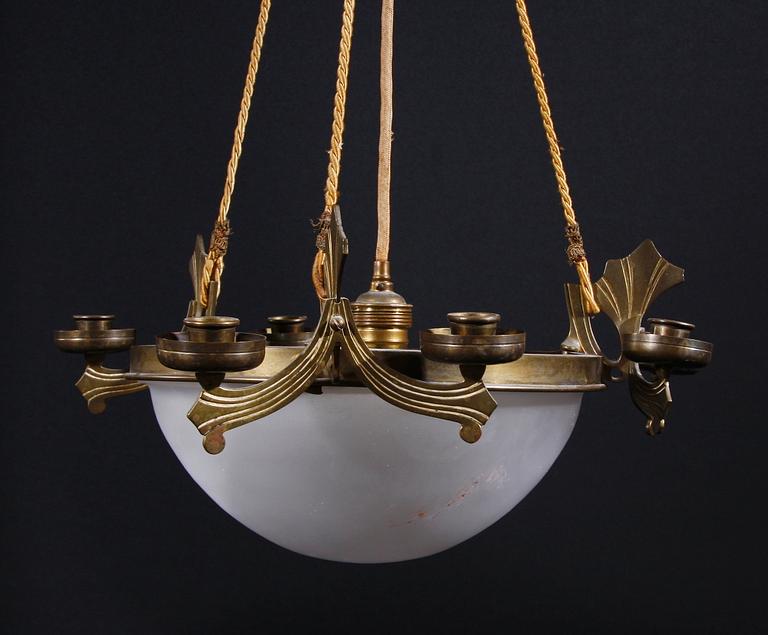 LJUSAMPEL, gulmetall och glas, jugend, tidigt 1900-tal. H 80.