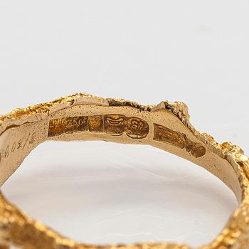 Björn Weckström, Ring, "Diamond pond", 8/8 cut diamond, 18K gold, Lapponia 1971.