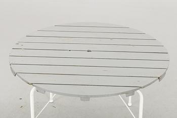 TRÄDGÅRDSMÖBLEMANG, 5 delar, 1900-talets andra hälft.