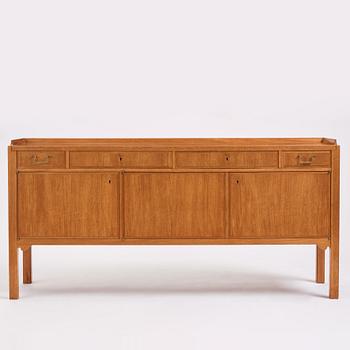 Axel Bäck, a Swedish Modern mahogany veneered sideboard, Eksjö Möbelfabrik, Sweden 1950, signed.