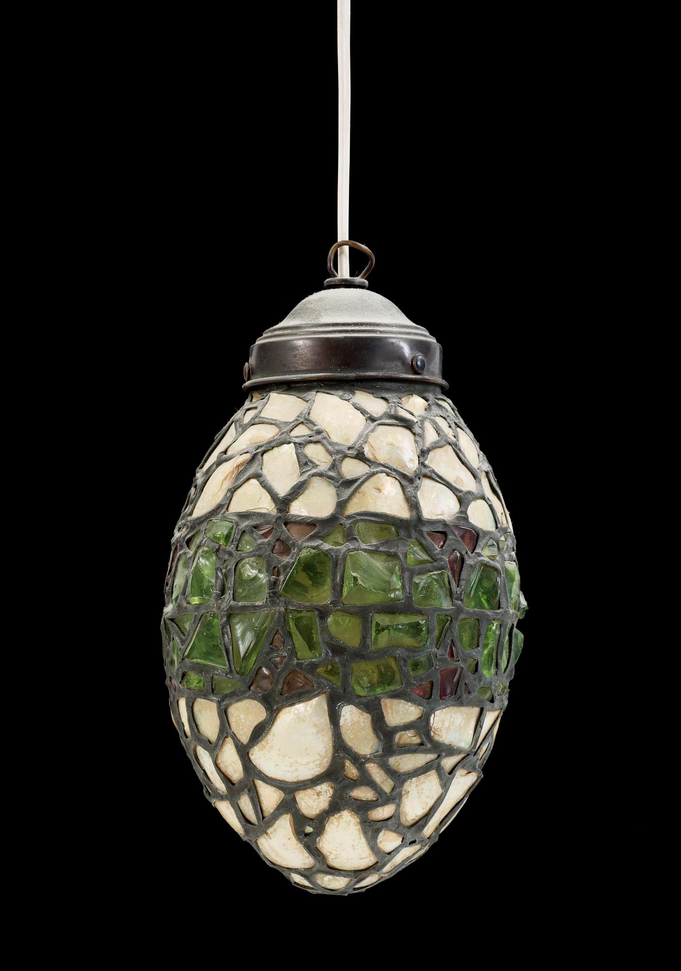 TAKLAMPA, Jugendstil, modern tillverkning.