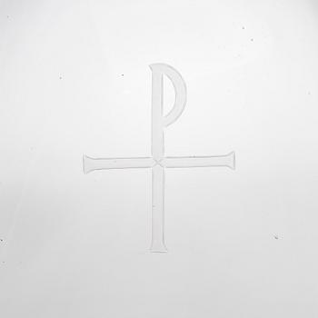 Arttu Brummer, oblate dish / glass paten, signed Riihimäen Lasi Oy A. Brummer, made in 1949.