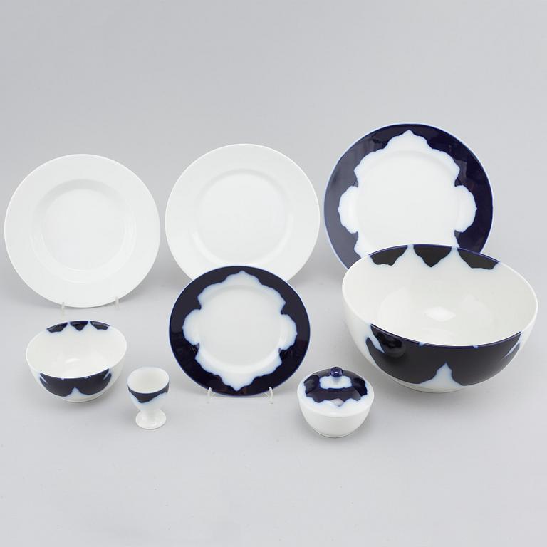 LIN UTZON, delvis, 52 delar, porslin, Royal Copenhagen, 1980-tal.