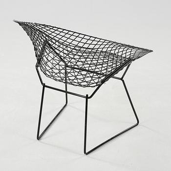 A chair model Diamond Chair, designed by Harry Bertoia in the second half of the 20th century.