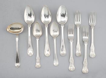 BESTICK, 10 delar, olika modeller, svenska stämplar, 1800-tal. Vikt ca 600 g.