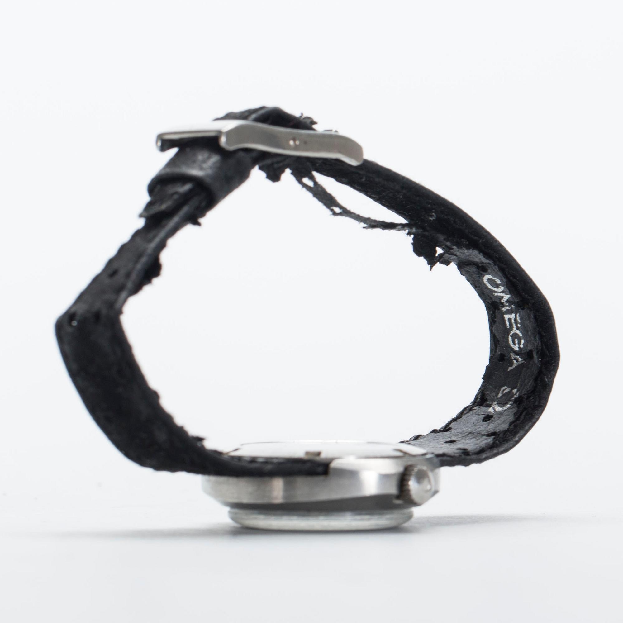 ARMBANDSUR, Omega, dam.