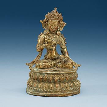 1530. A seated gilt bronze Vajrasattva, late Qing dynasty (1644-1912).