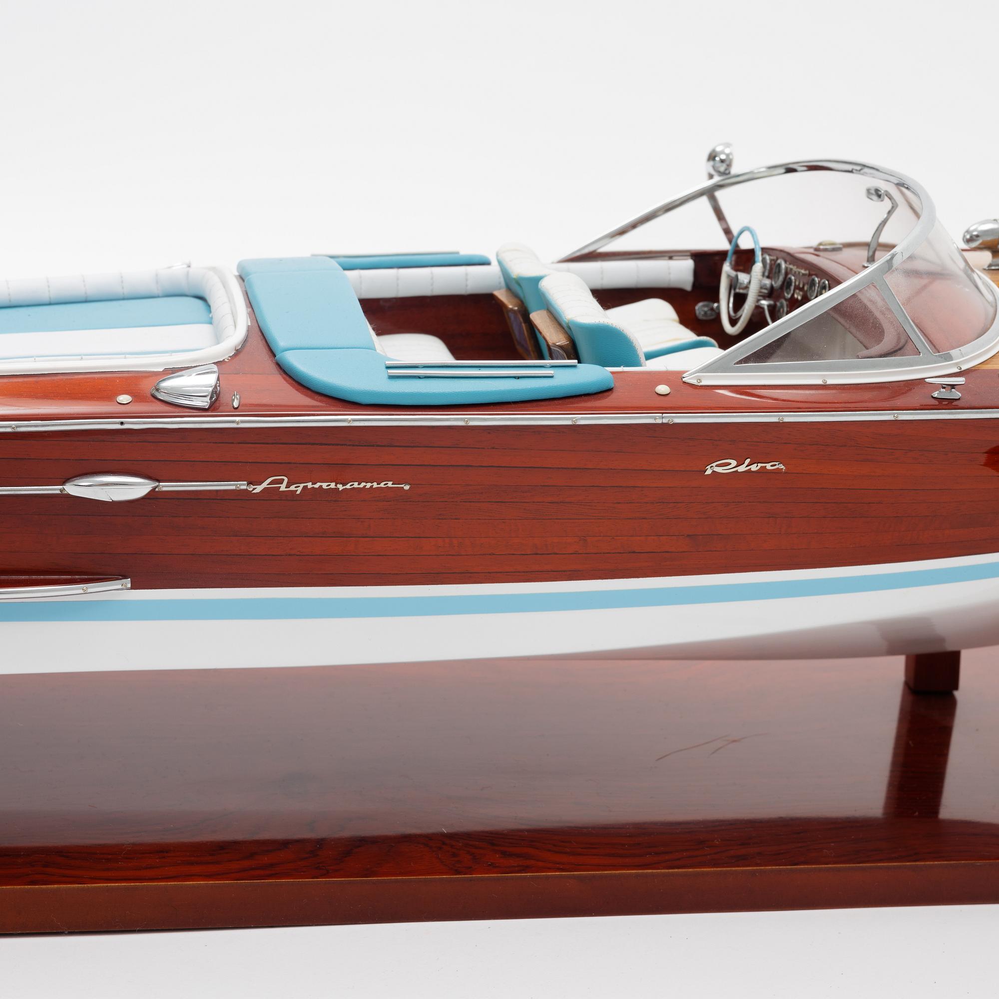 A mahogany model of 'Riva Aquarama Special', 2000's.