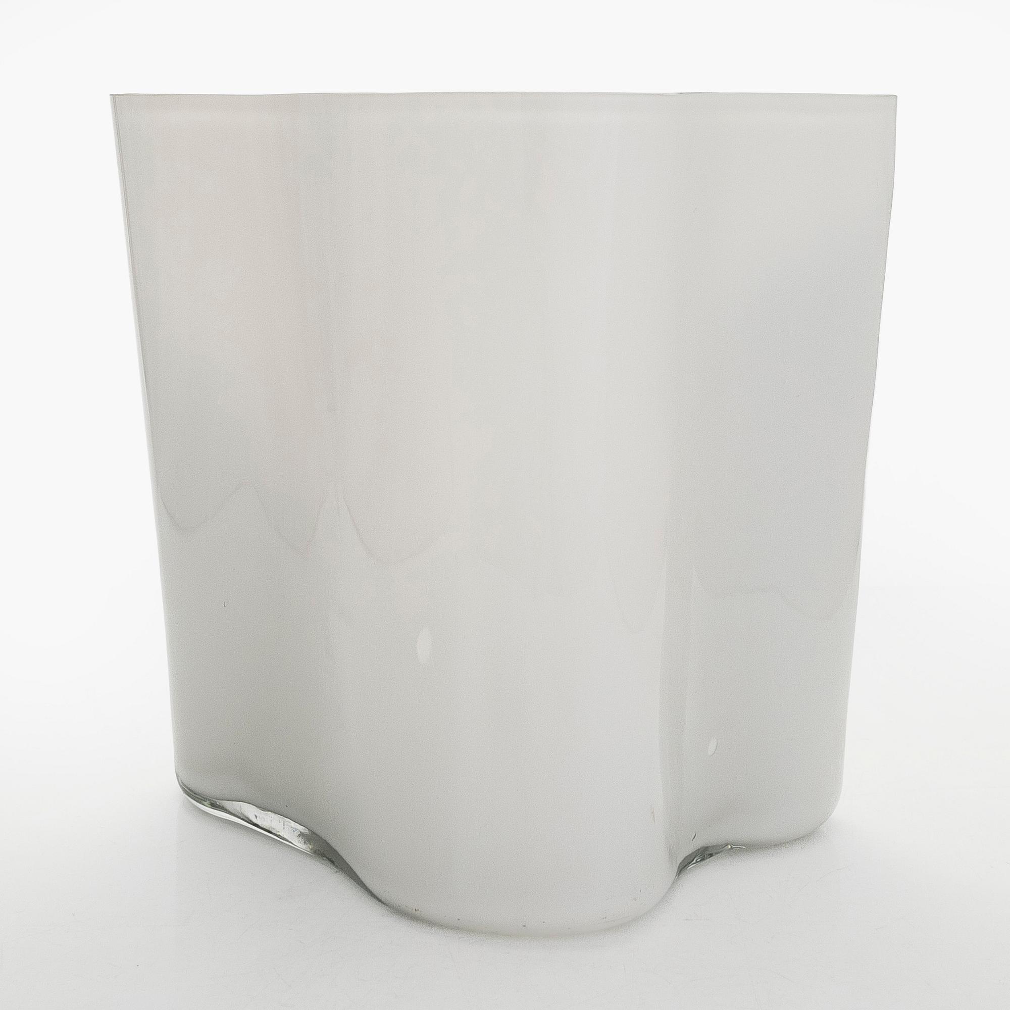 Alvar Aalto, maljakko, malli 3031.