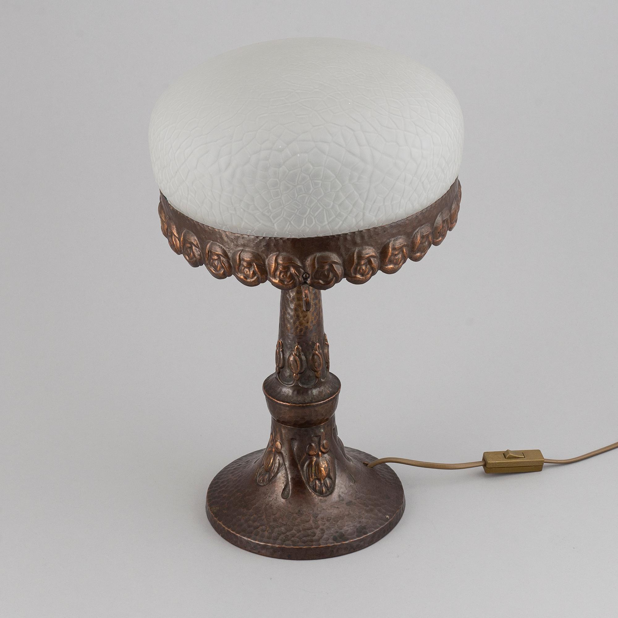 A jugend table lamp, early 1900's.