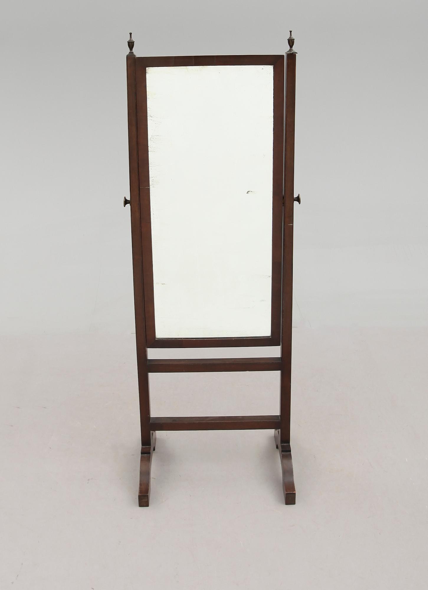 GOLVSPEGEL, 1900-talets andra hälft.