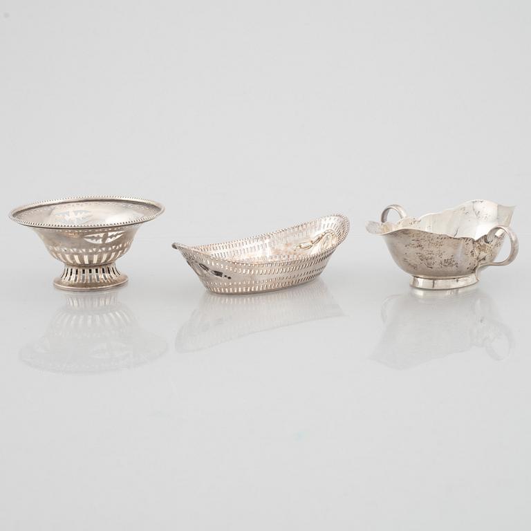 A set of silver, 5 pieces, England, including Sigmund Zyto, London 1924.