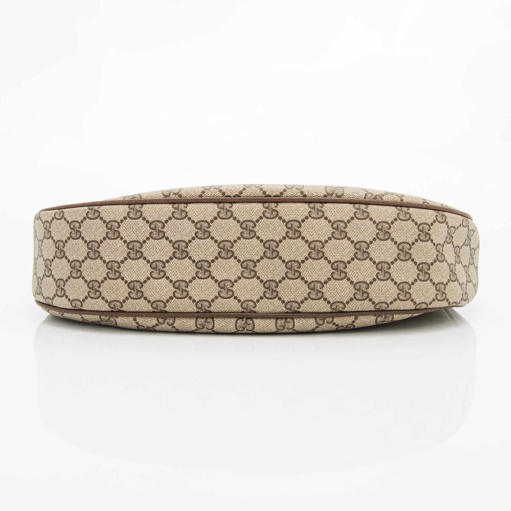 Gucci, A bag.