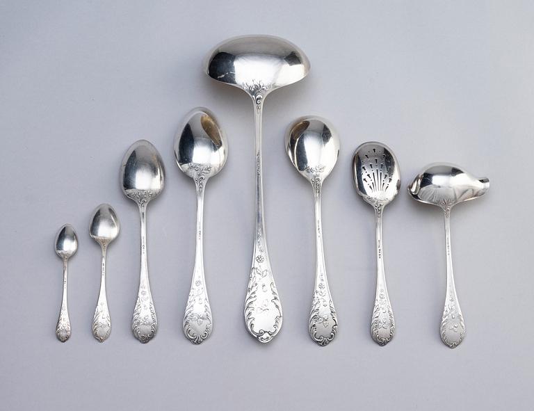A silverware set, model 'C', 181 pieces, W.A. Bolin, Stockholm 1918–1938 and a wood chest included.