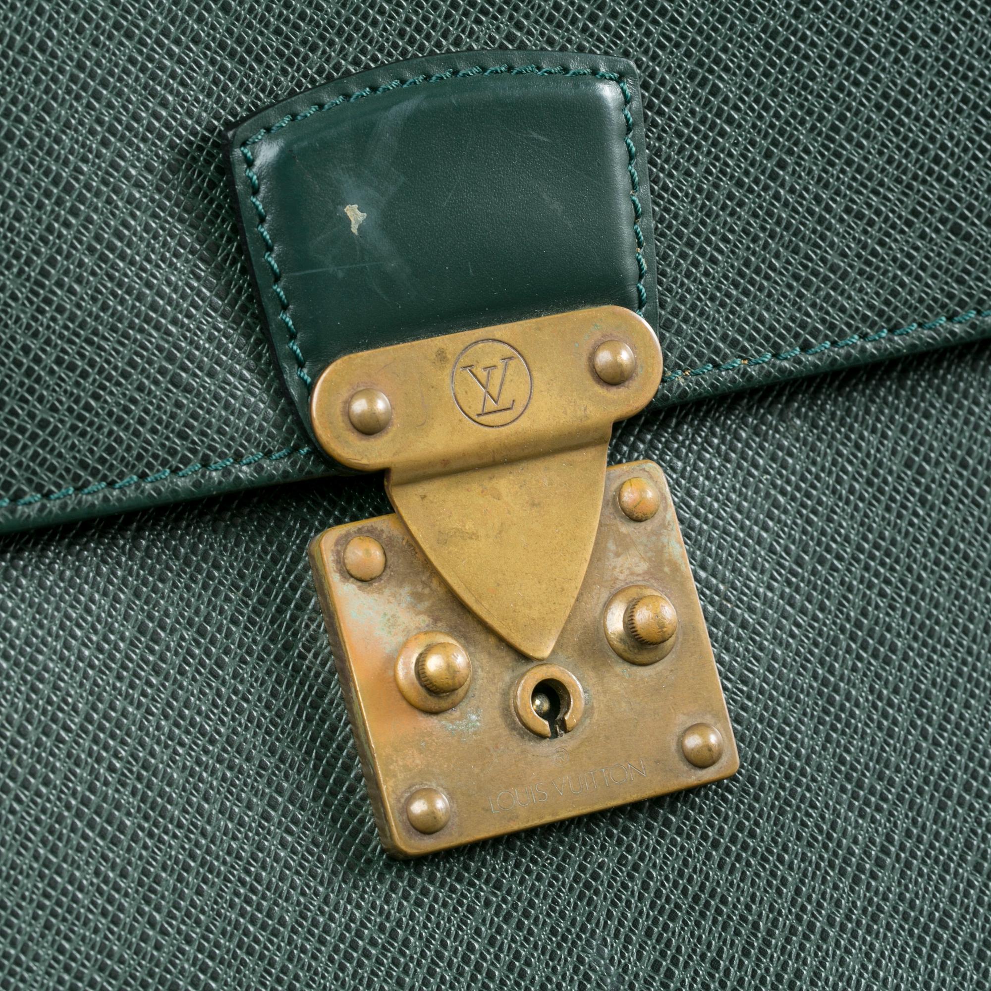 LOUIS VUITTON portfolio "Serviette Kourad".