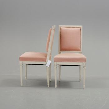 STOLAR, ett par, gustaviansk stil, 1900-tal.