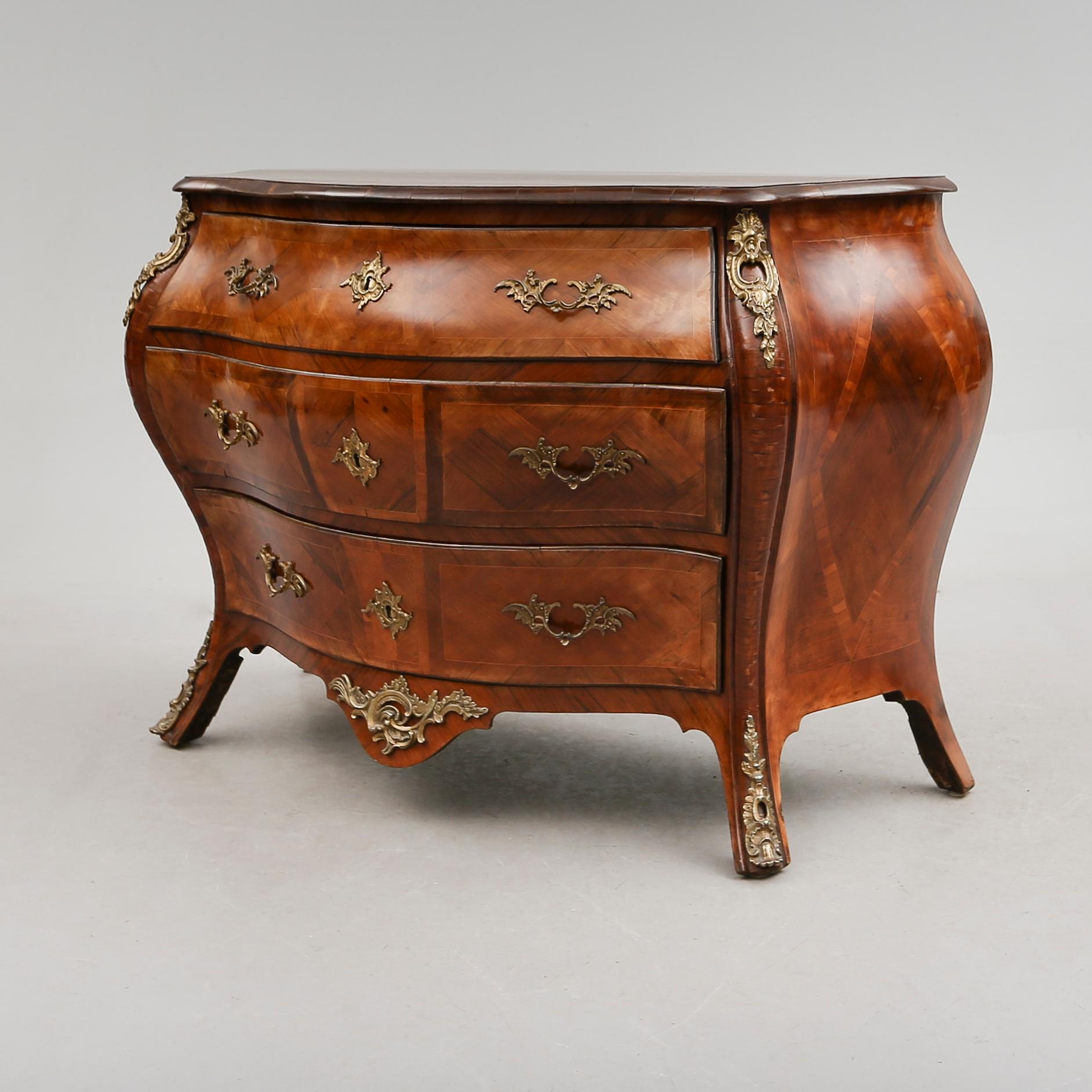 BYRÅ, rokoko, 1700-talets andra hälft.