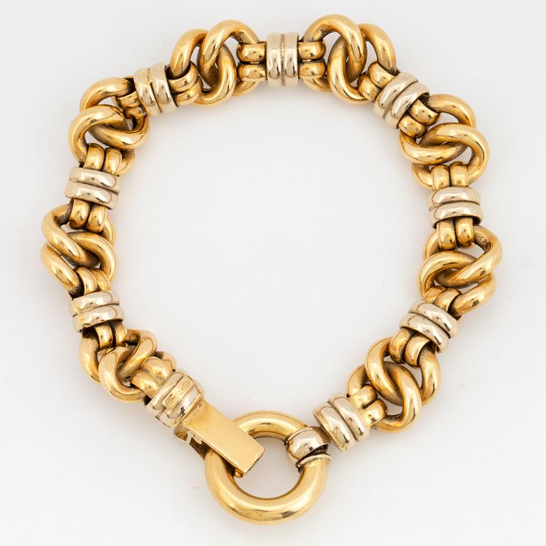 A two color 18K gold bracelet.