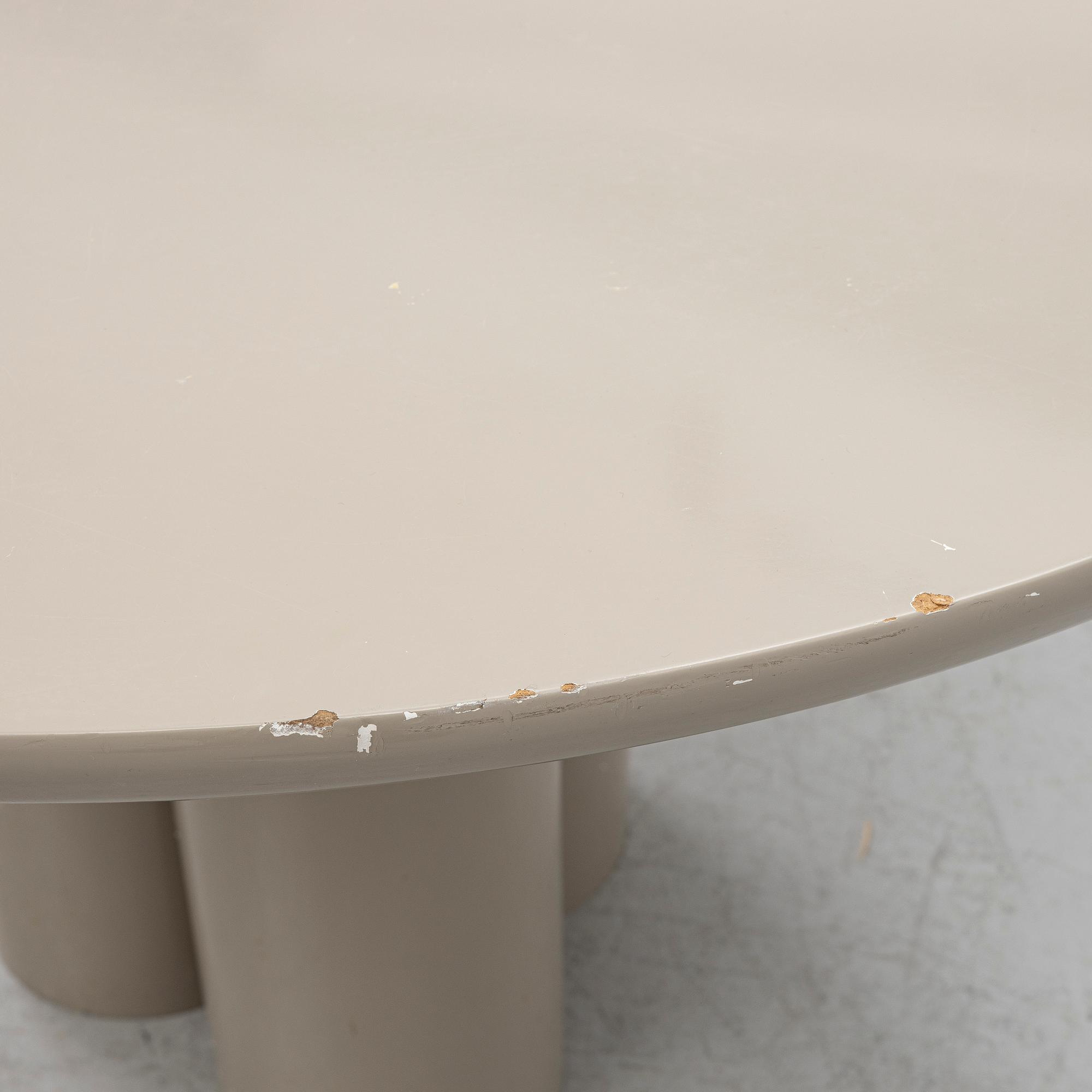 Matbord,  samtida tillverkning.