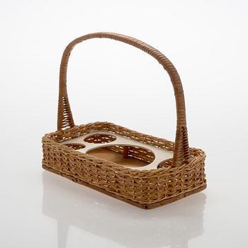 Saara Hopea, basket with a 10-piece glassware set, Nuutajärvi. Design year 1952.