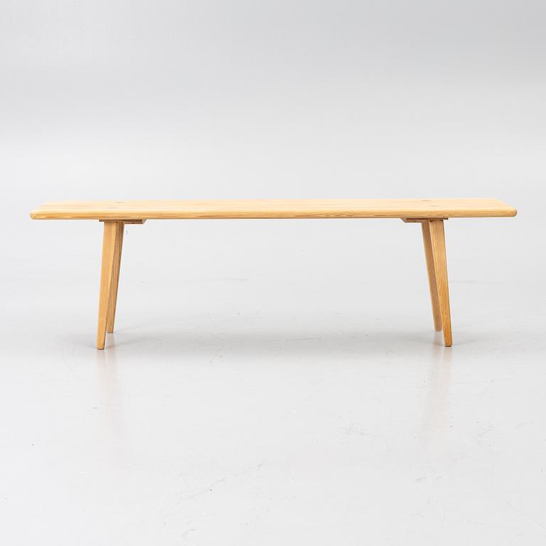 A pine bench, pine, 1970s/80s.