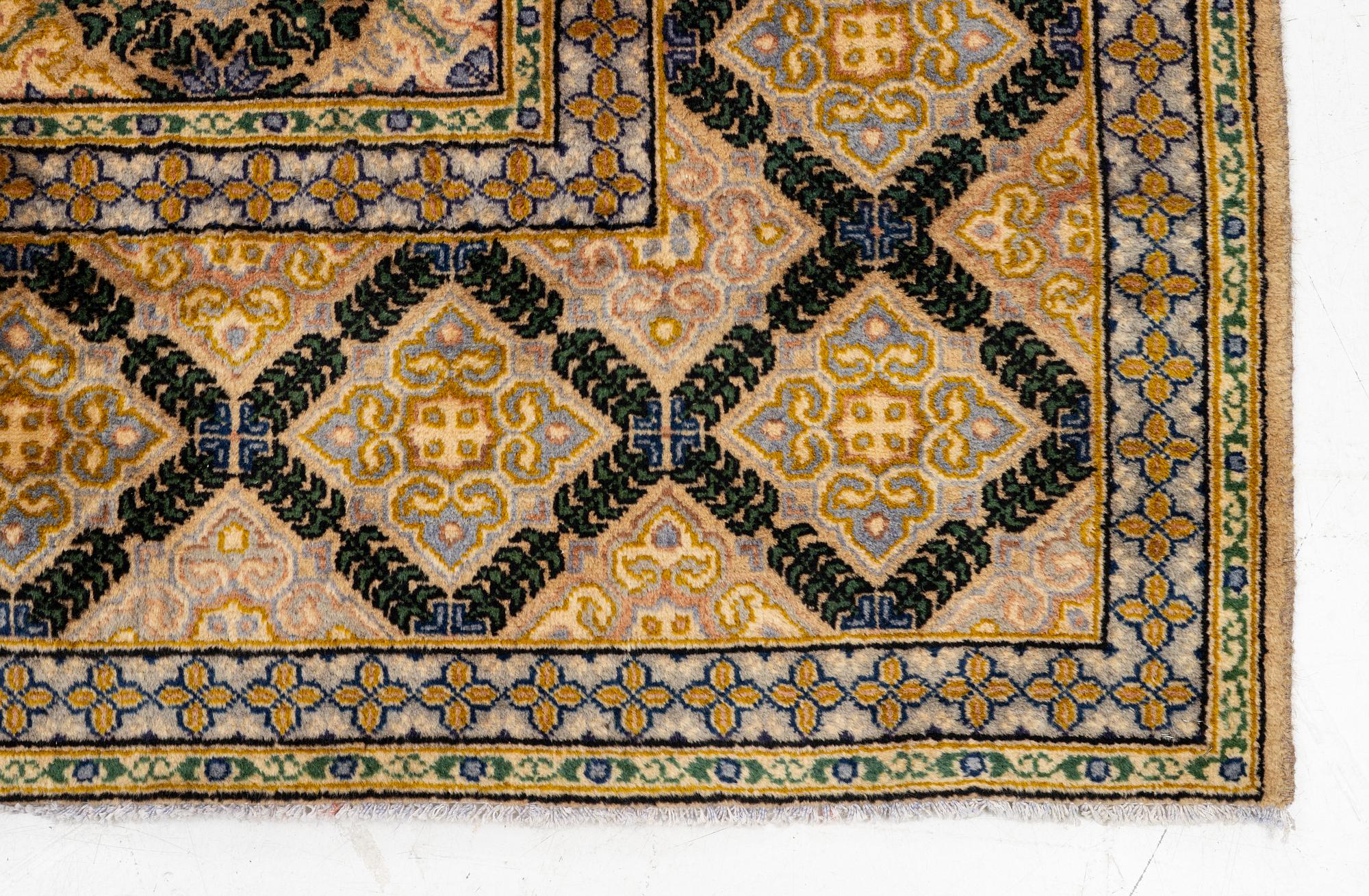 Carpet, Keshan 316 x 222 cm.