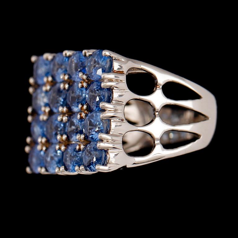 RING, sterlingsilver, blå kyaniter tot ca 5.60 ct.
