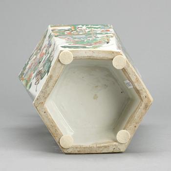 VAS, porslin, Kina, Kanton, 1800-tal.