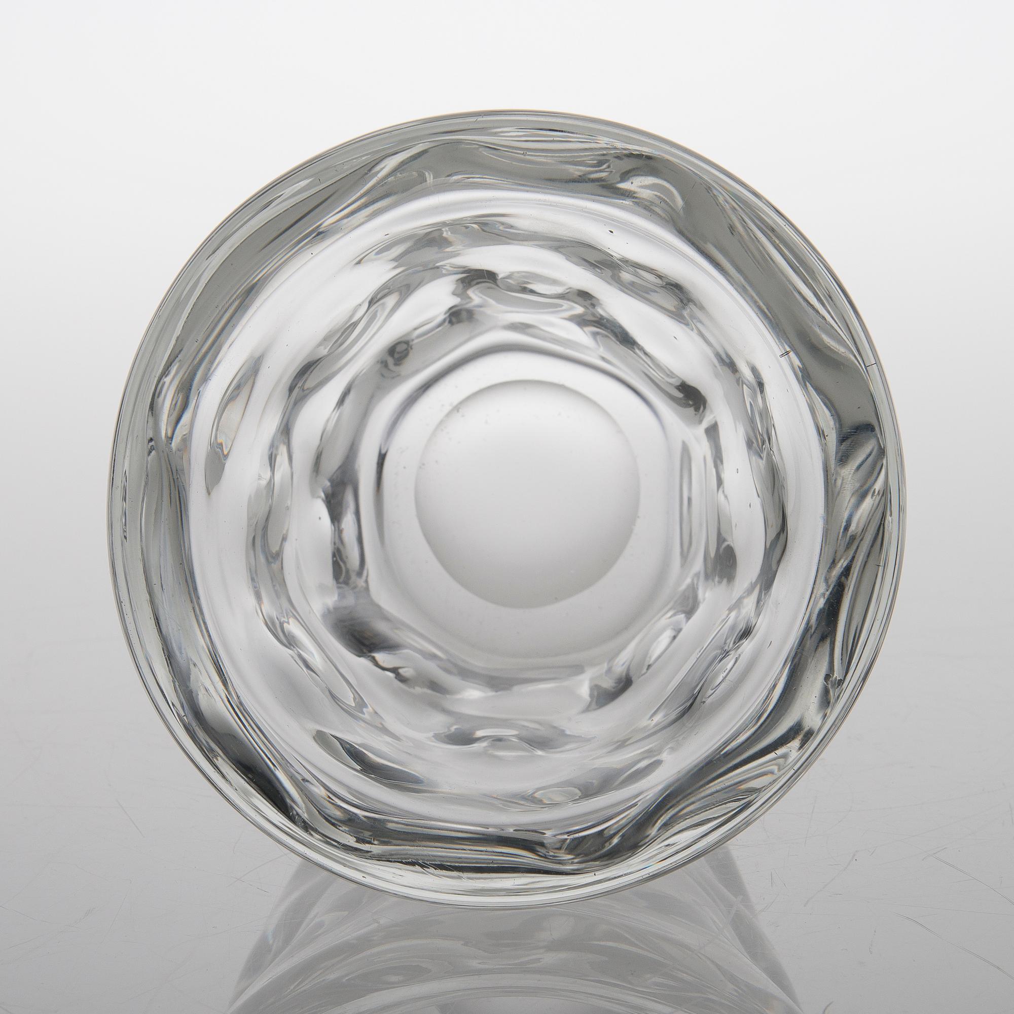 A vase signed Gunnel Nyman, Iittala.