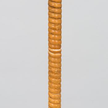 Paavo Tynell, golvlampa modell 9602, Taito 1900-talets mitt.