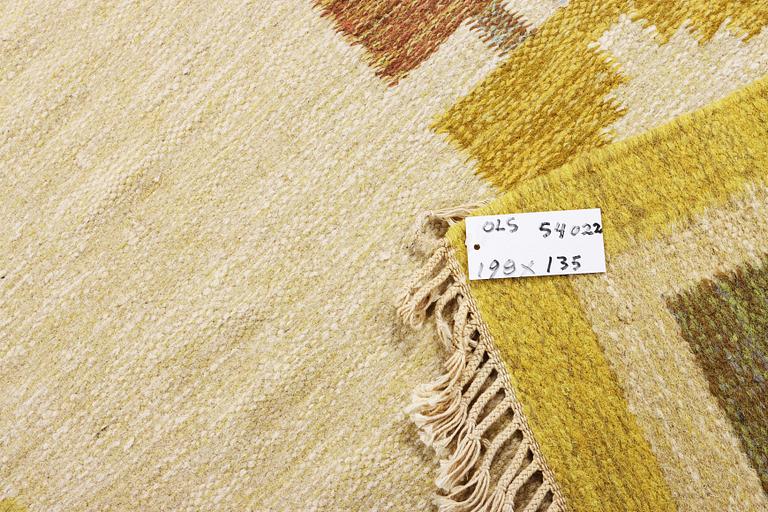 Ida Rydelius, a flat weave carpet, signed IS, Sweden, c. 198 x 135 cm.