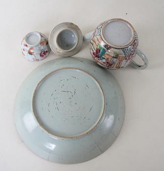 SKÅLFAT, TEKANNA och KOPP, porslin, Kina Qianlong, 1700-tal.