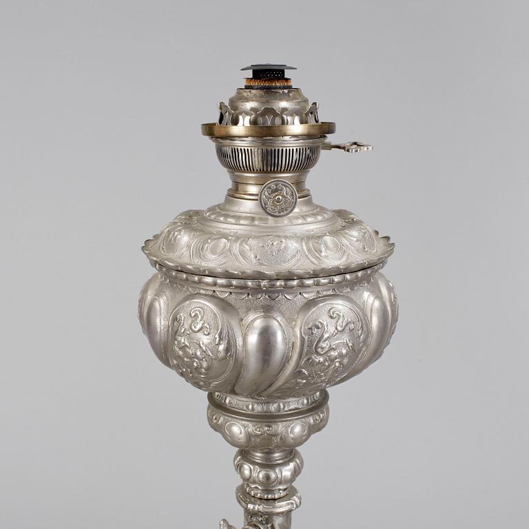 GOLVLAMPA, förnicklad, 1880-tal.