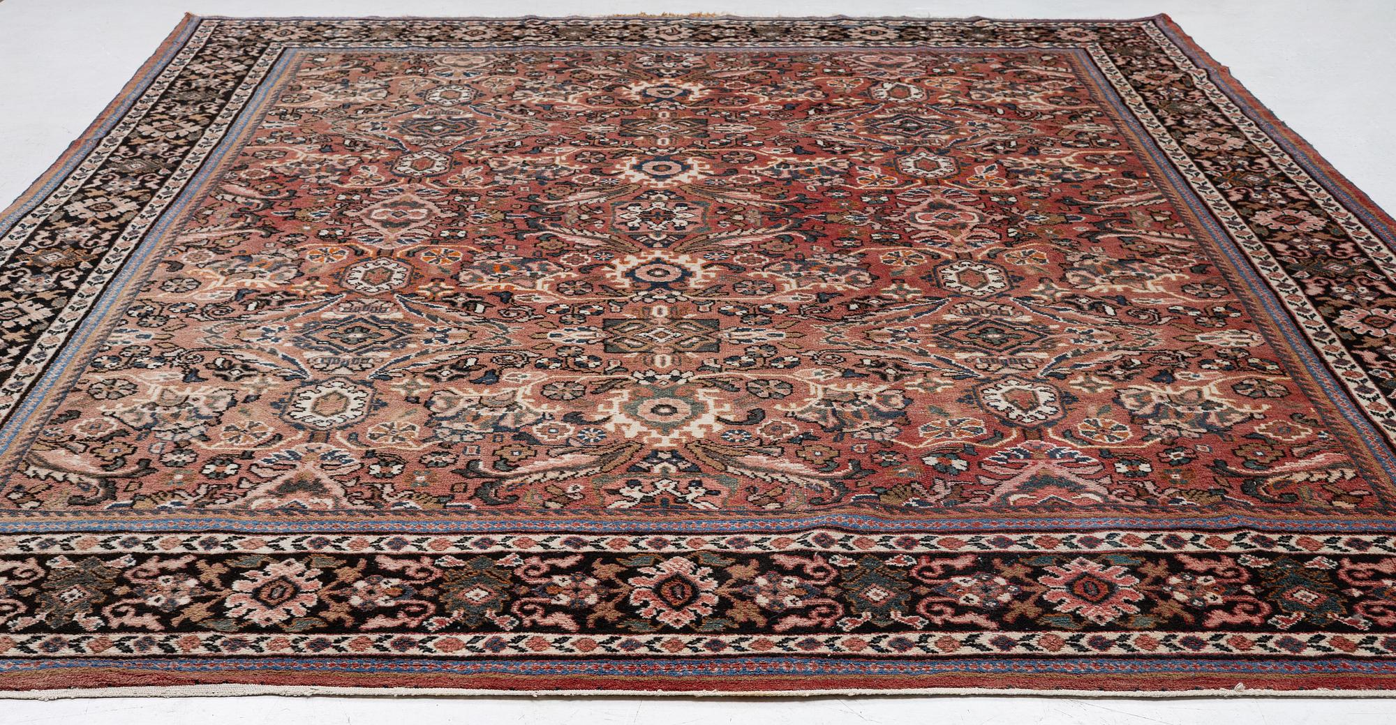 Matta, Mahal, ca 420 x 330cm.