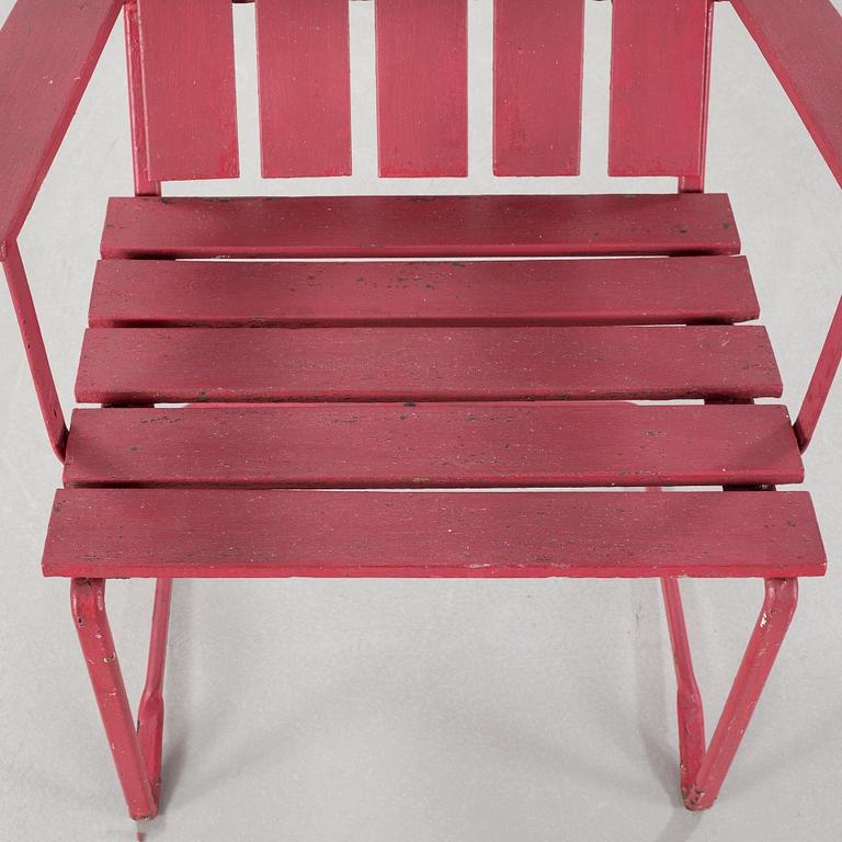 A garden chair from Grythyttan and a table, 20th century.