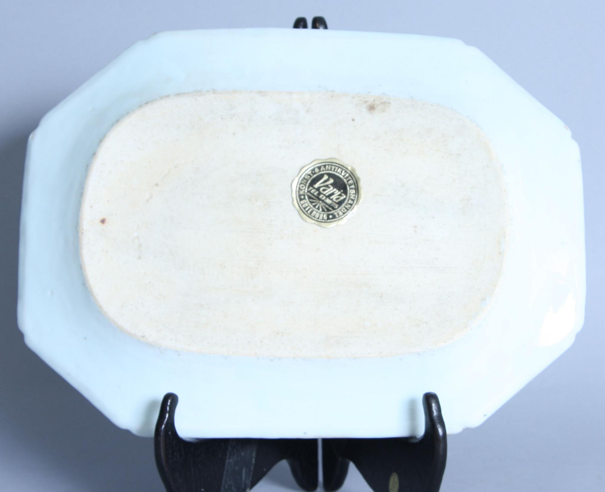 STEKFAT, porslin, Kina, 1700-tal.