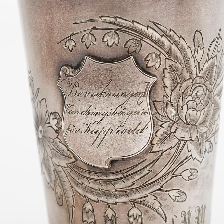 Alexander Fuld, a parcel-gilt beaker, Moscow 1895. In an oak case marked I.E. Morozov St. Petersburg.