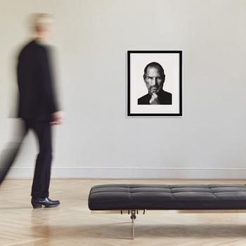 Albert Watson, "Steve Jobs, Cupertino, California", 2006.