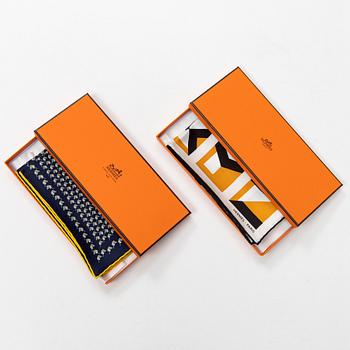 HERMÈS, two pochette/gavroche scarves.