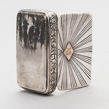 A 19th-century silver box and cigarette case, Gabriel Wahlbäck, Helsinki 1835 and Frans Viktor Lindroos, Kuopio 1892.