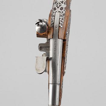 Flintlock pistol, signed Ivan Garatto. Brescia 17th century.