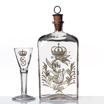 Plunta samt sex stycken spetsglas med Gustav IIIs monogram, Sverige, 1700-tal.