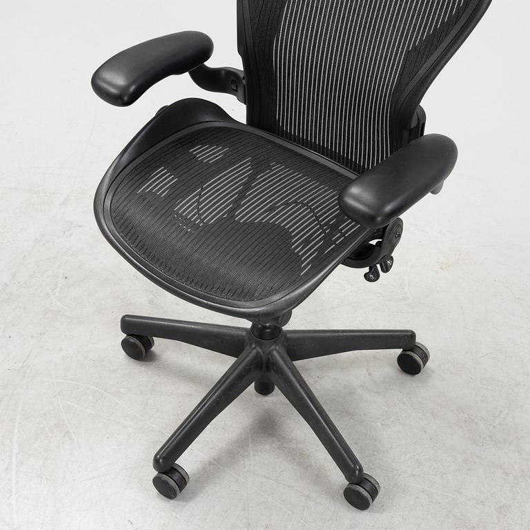 Don Chadwick/Bill Stump, an 'Aeron' swivel office chair, Herman Miller.