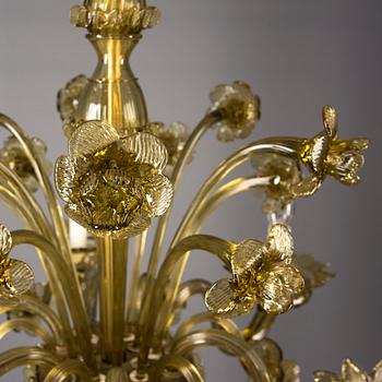 TAKKRONA, Murano, 1900-talets mitt. Höjd ca 70 cm.