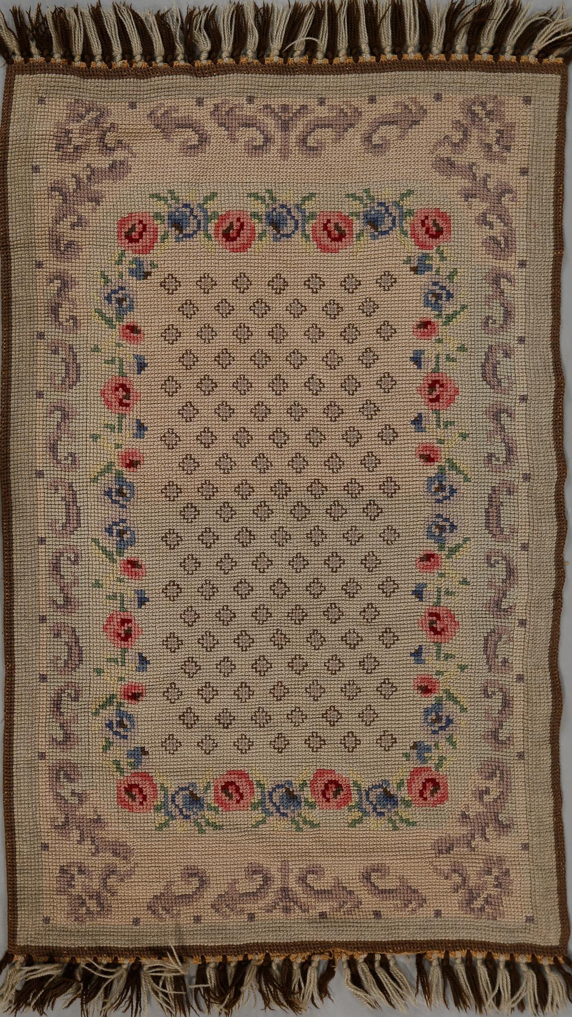MATTA, korsstyngsbroderi på stramalj, troligen Finland, omkring 1900-talets mitt, 150 x 96 cm.