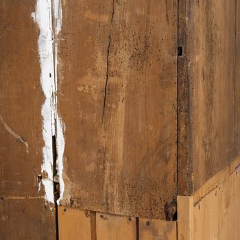 Hörnskåp, Gustavianskt provinsarbete, omkring år 1800.