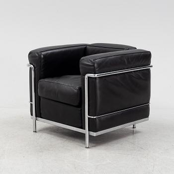 Le Corbusier, Pierre Jeanneret & Charlotte Perriand, fåtölj, "LC2", Cassina. Svart skinn.
