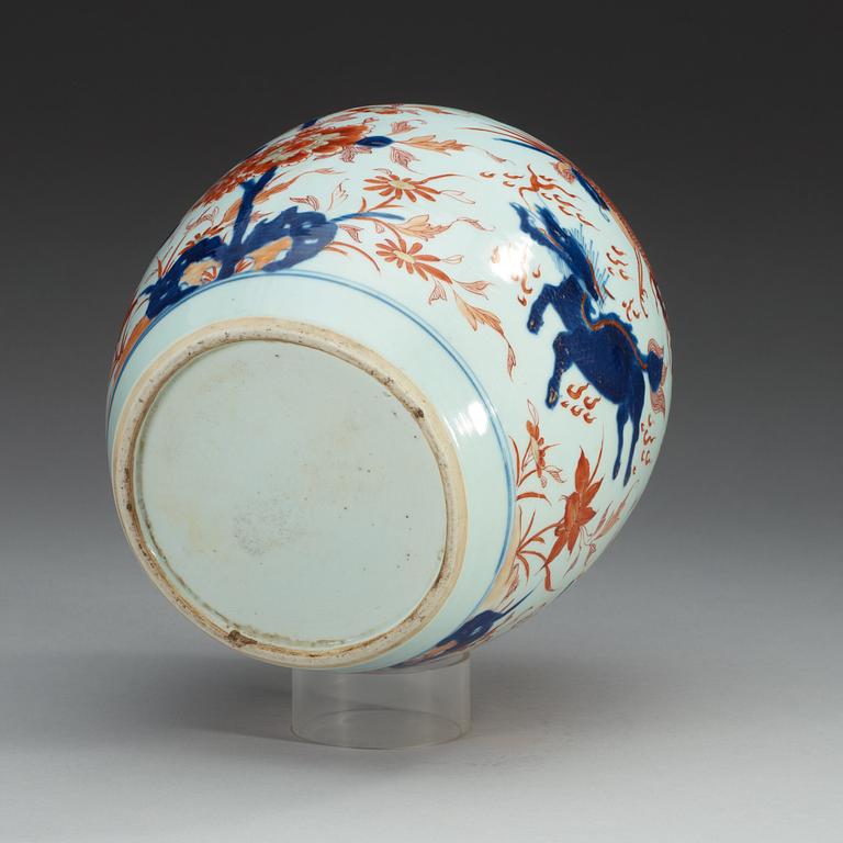 KRUKA, porslin. Qing dynastin, Kangxi (1662-1722).